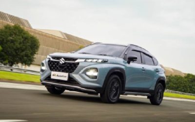 Suzuki Fronx Jadi Pilihan Utama Mobil Keluarga, Cocok untuk Kebutuhan Anak Tertua
